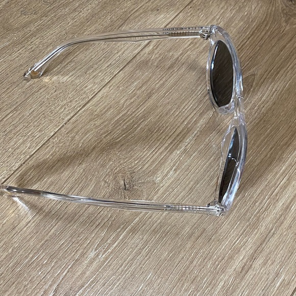 Price reveauz ladies sunglasses - Picture 5 of 8